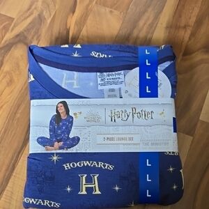 Warner Bros. 2 Piece Pajamas Set- Blue Hogwarts Design
